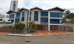 CASA DE  217.74 M2 – PH LE MANSION – BETHANIA