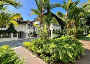 VENTA DE RESIDENCIA EN EL CORAZÓN DE ALTOS DEL GOLF