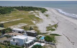 TERRENO RESIDENCIAL CON PLAYA EN PUNTA CHAME