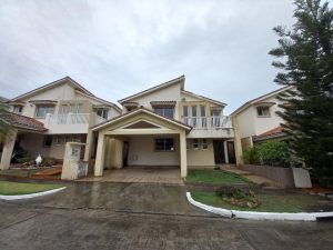 CASA 300 M2 – PH BRISAS HEIGHTS – BRISAS DEL GOLF